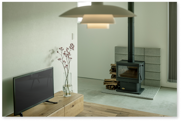 コンパクトでも豊かに暮らすガレージのある平屋